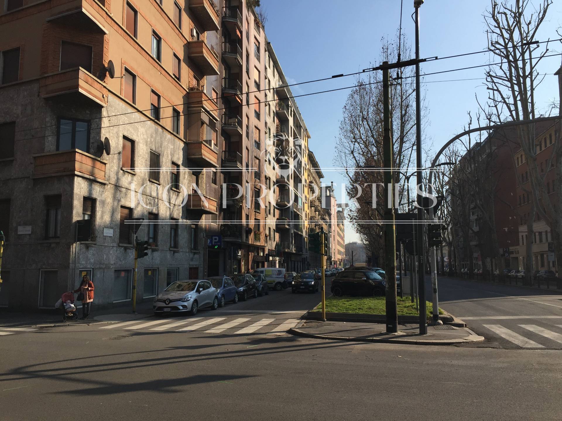 Negozio in vendita a Milano, Certosa