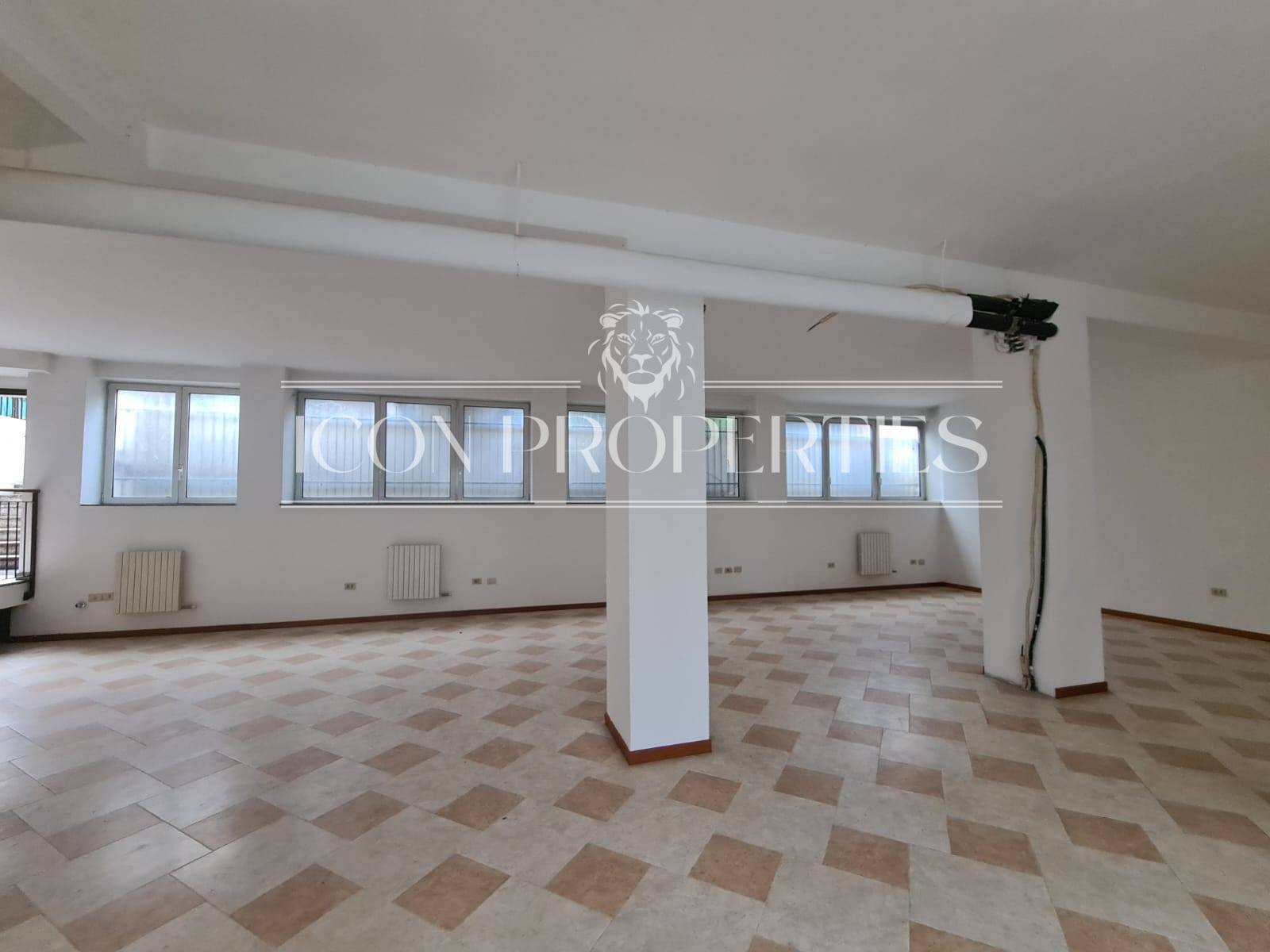 Laboratorio in vendita a Milano, Precotto