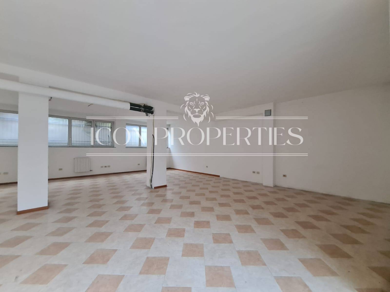 Laboratorio in vendita a Milano, Precotto