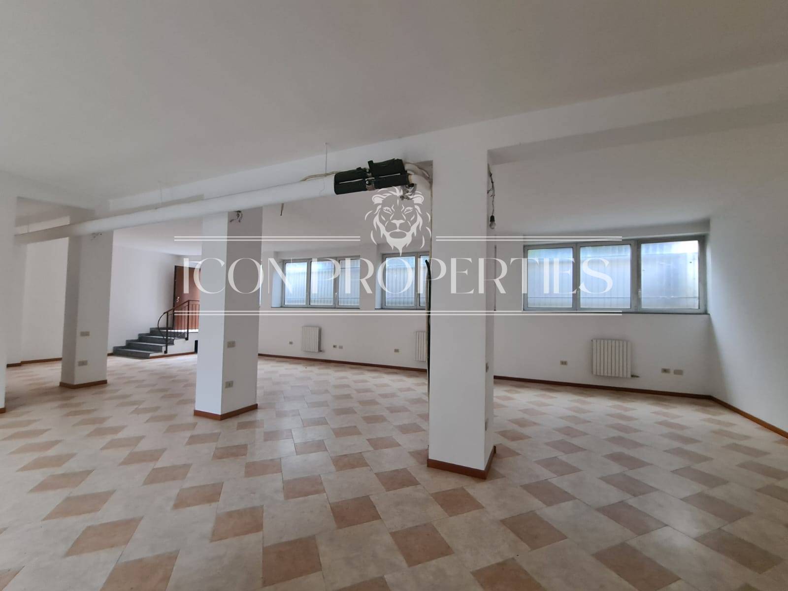 Laboratorio in vendita a Milano, Precotto