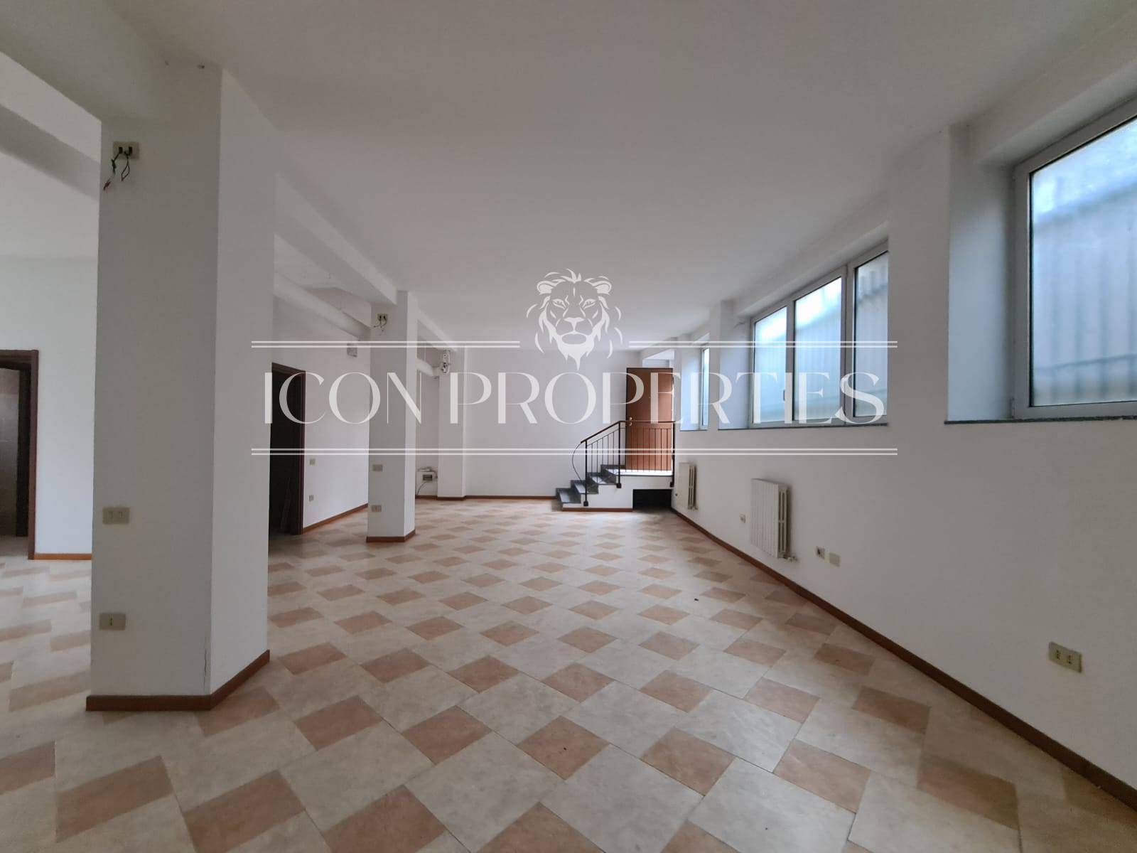 Laboratorio in vendita a Milano, Precotto