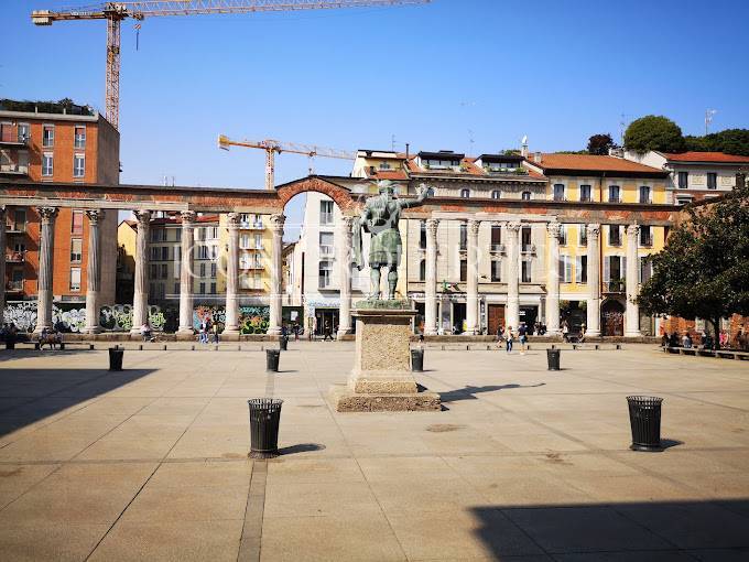 Ufficio in vendita a Milano, Ticinese