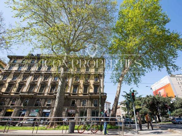 Negozio in vendita a Milano, Risorgimento