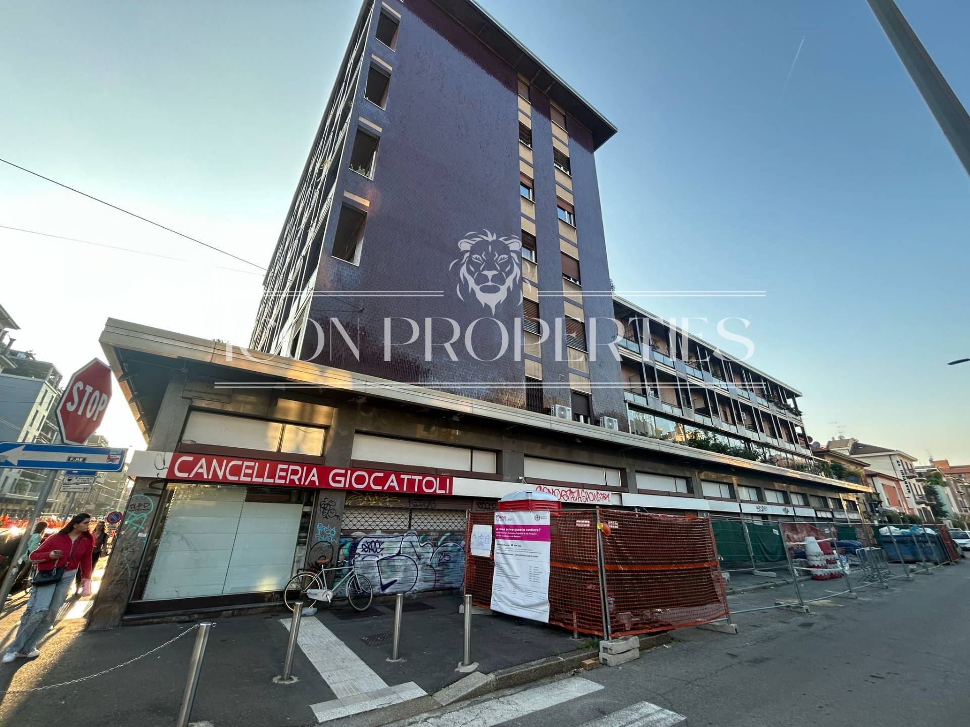 Negozio in vendita a Milano, Loreto