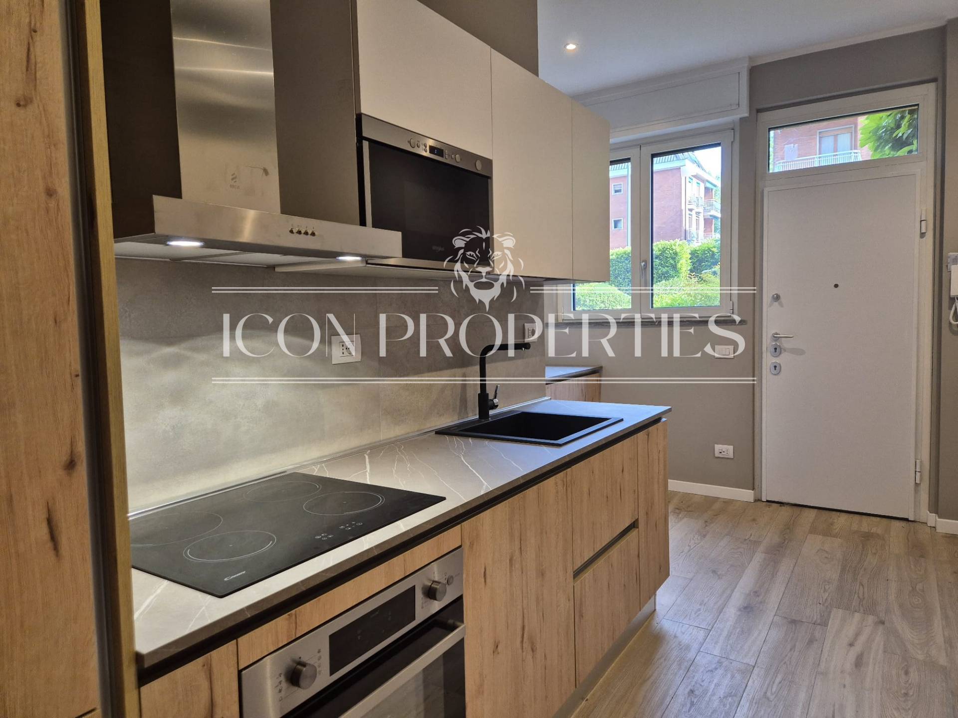 Appartamento in vendita a Milano, San Siro