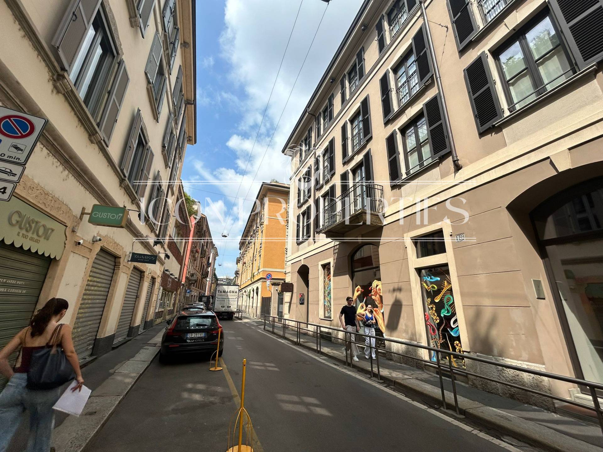 Ufficio in affitto a Milano, Solari