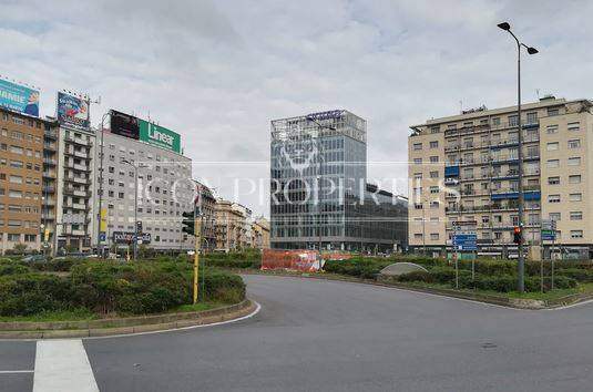 Negozio in affitto a Milano, Loreto