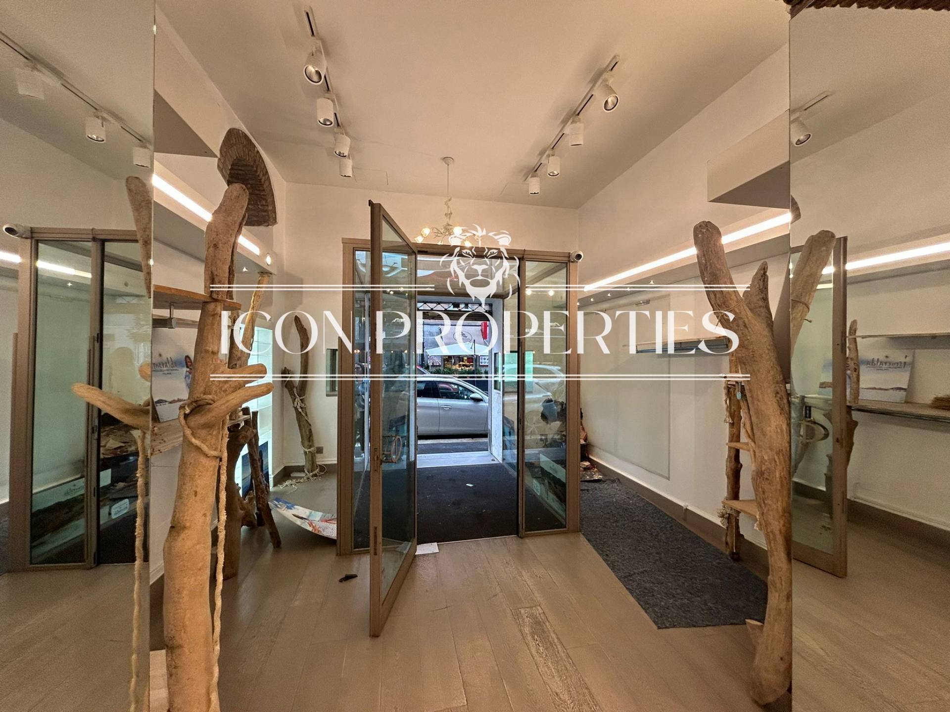 Negozio in affitto a Milano, De Angeli