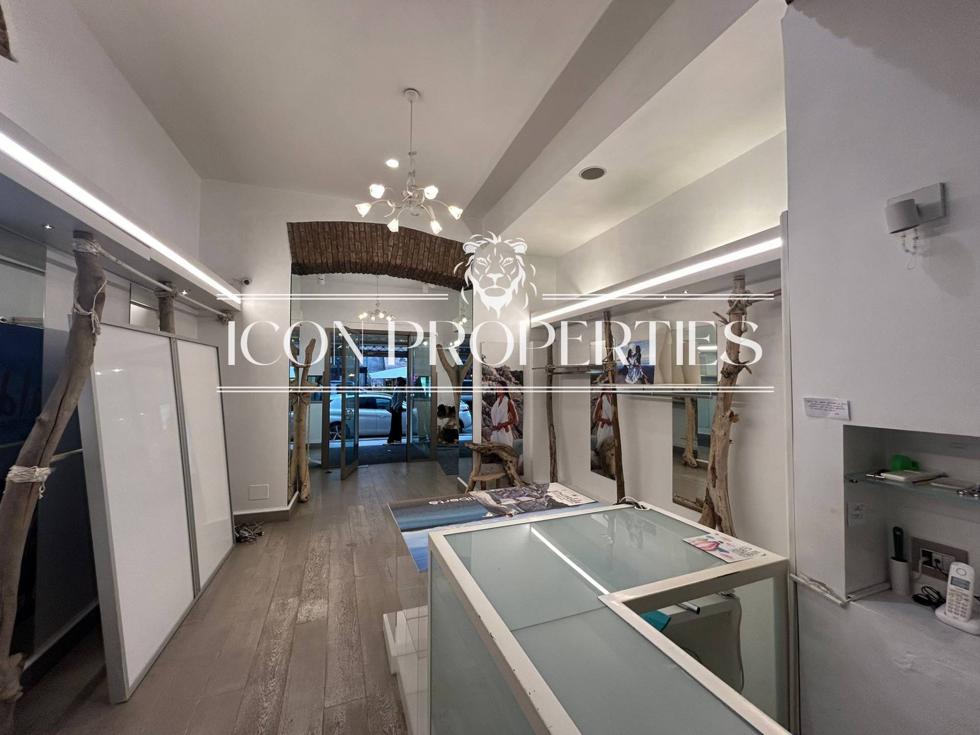 Negozio in affitto a Milano, De Angeli