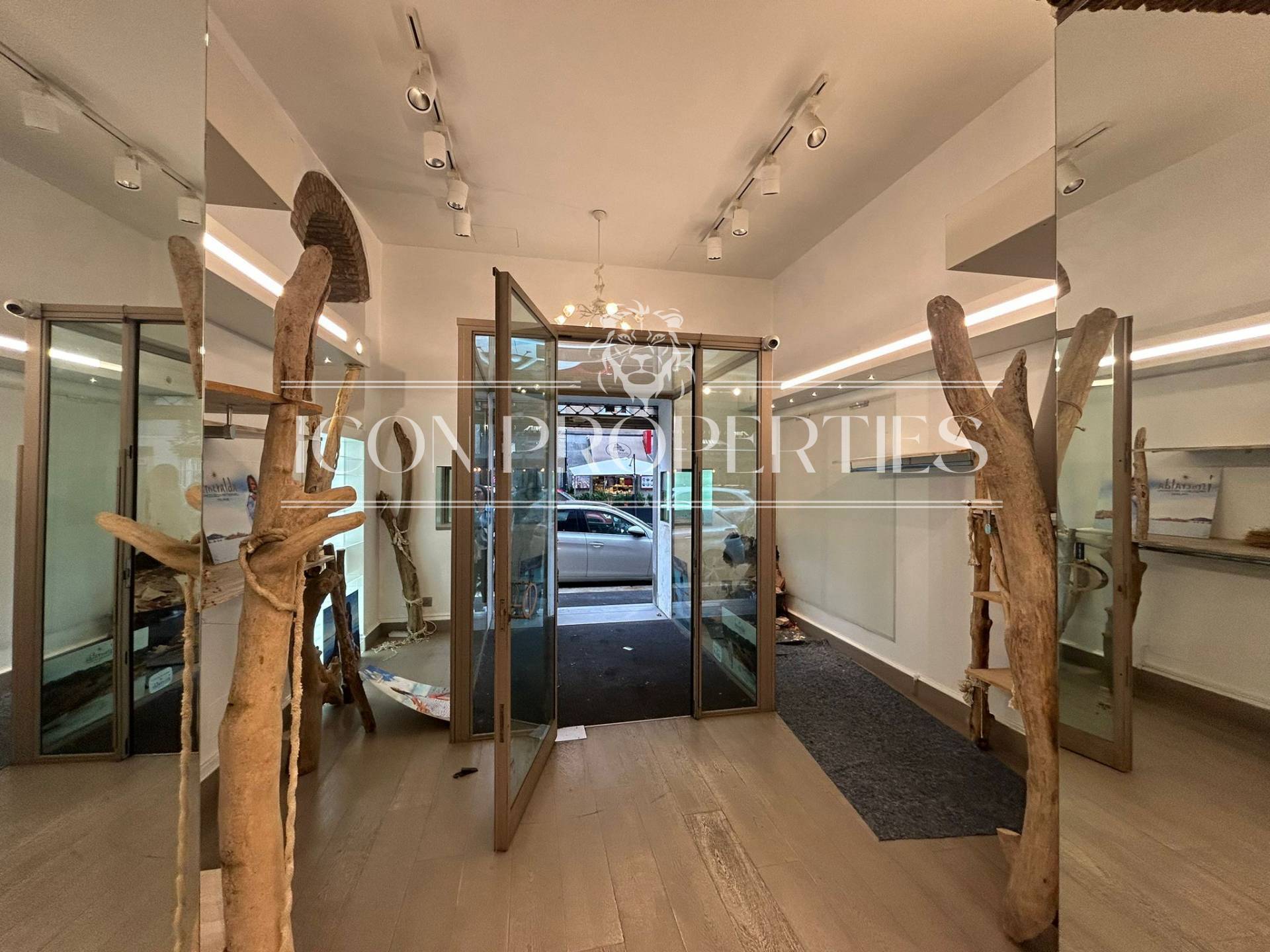 Negozio in affitto a Milano, De Angeli