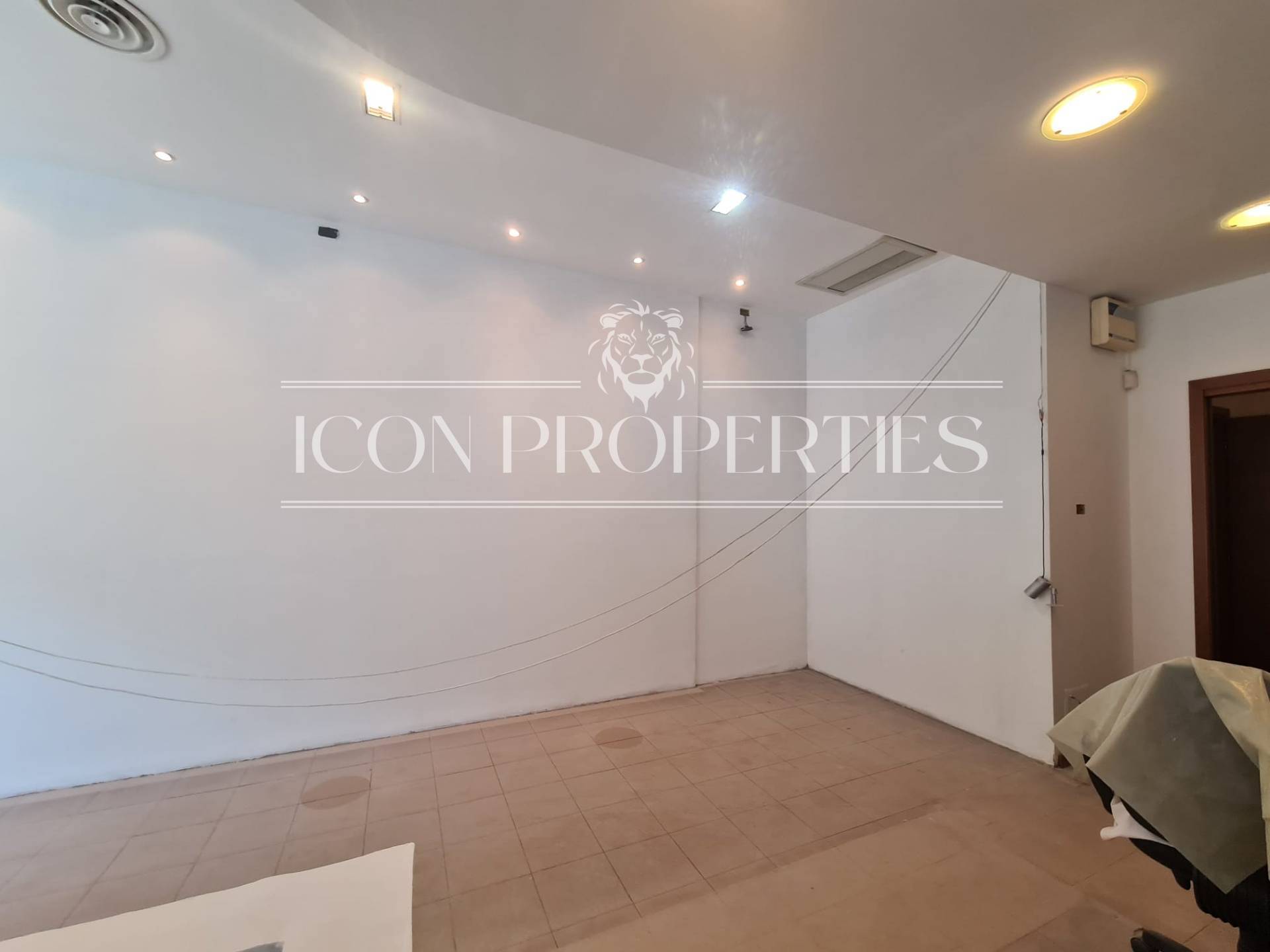 Negozio in vendita a Milano, De Angeli