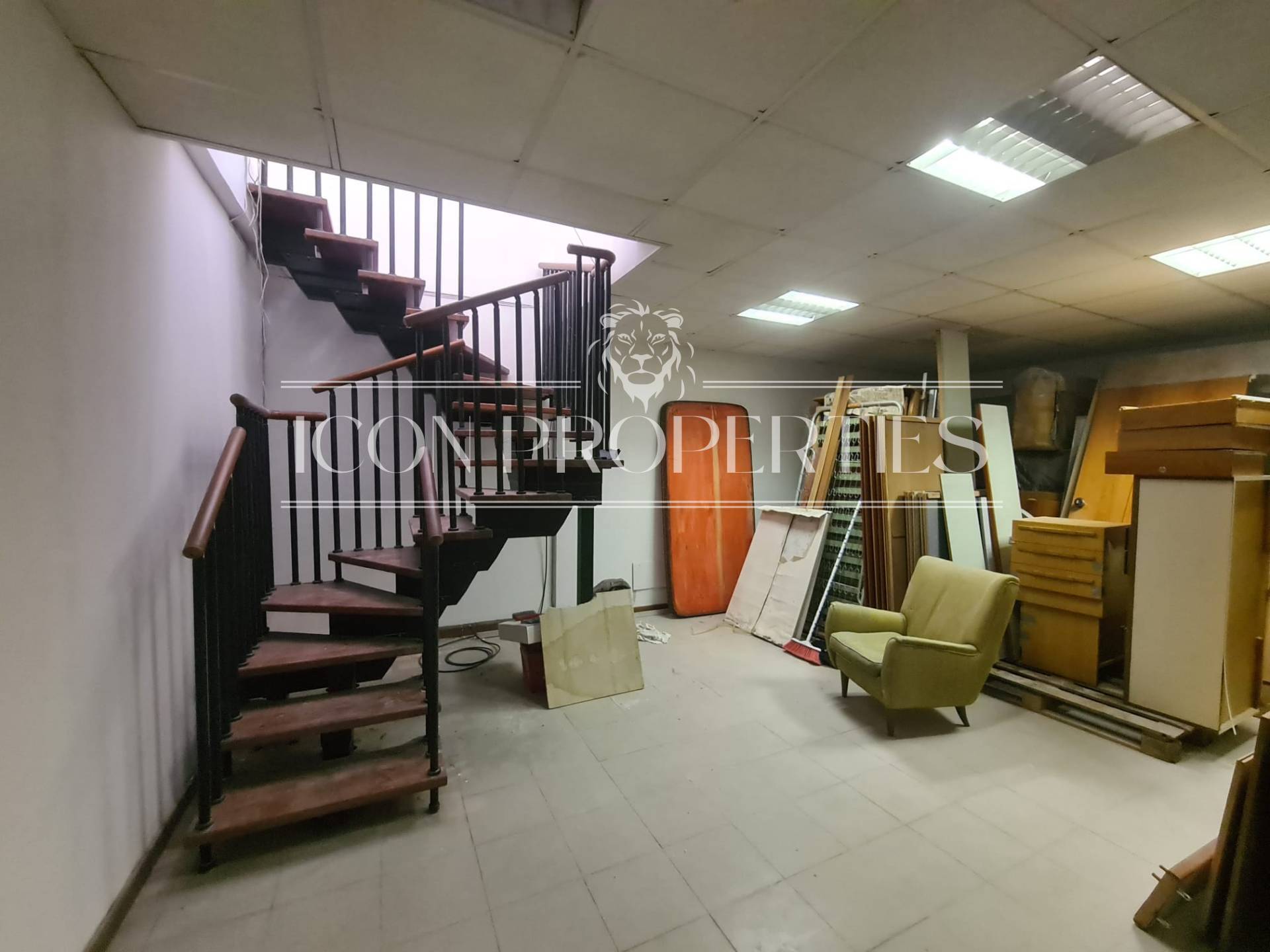 Negozio in vendita a Milano, De Angeli