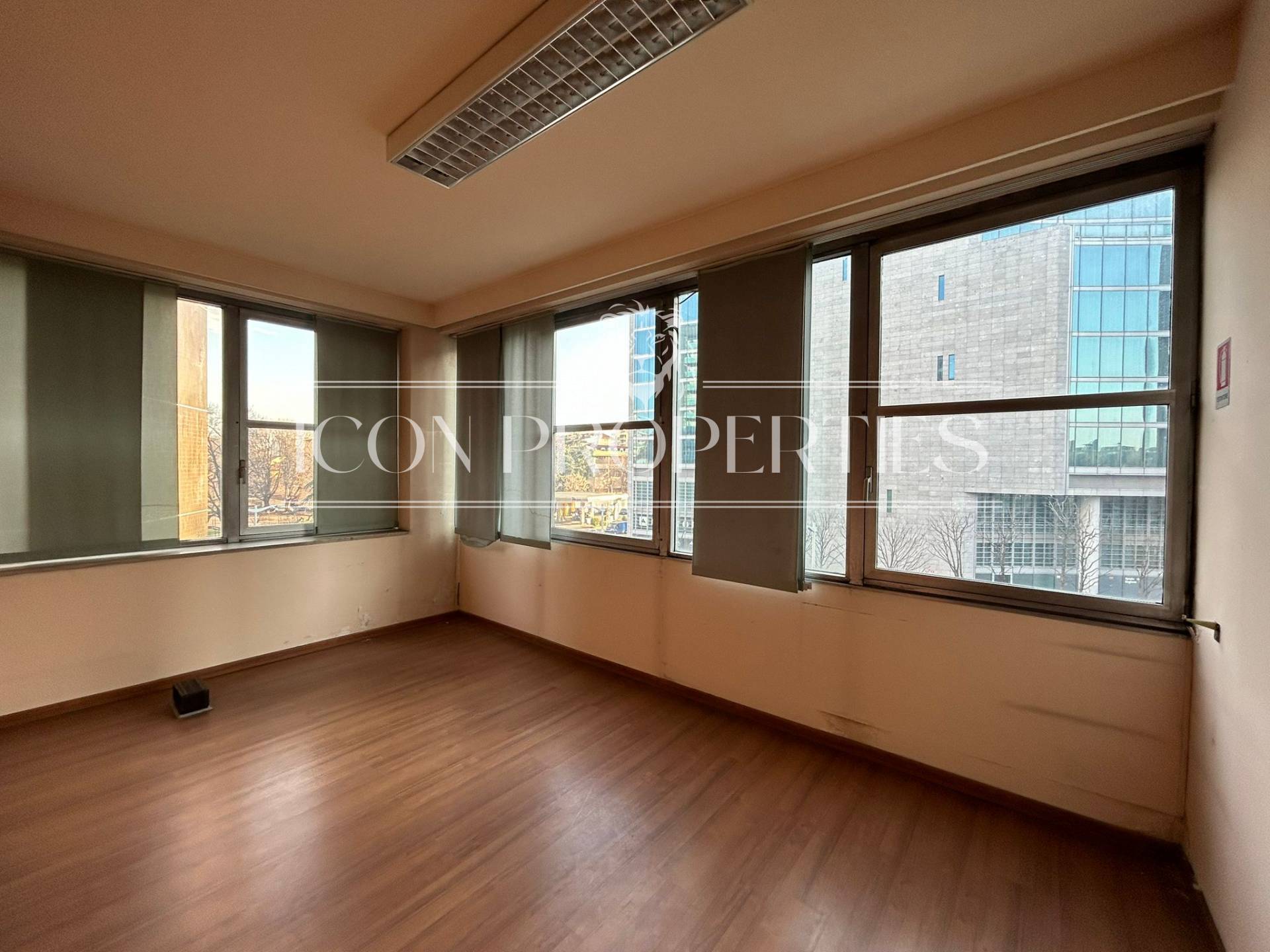 Ufficio in vendita a Milano, Isola