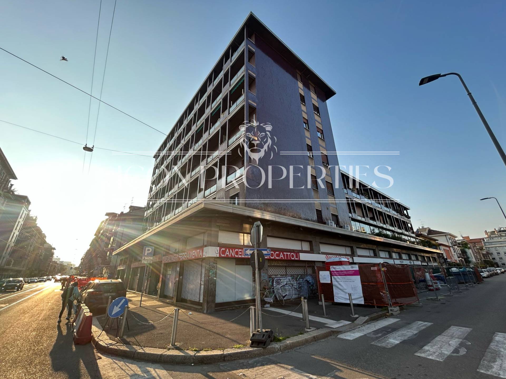 Negozio in vendita a Milano, Loreto