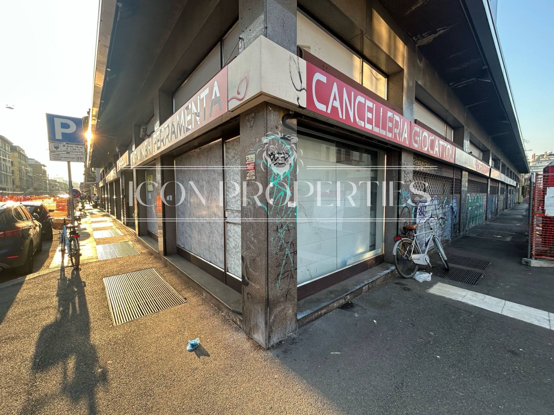 Negozio in vendita a Milano, Loreto