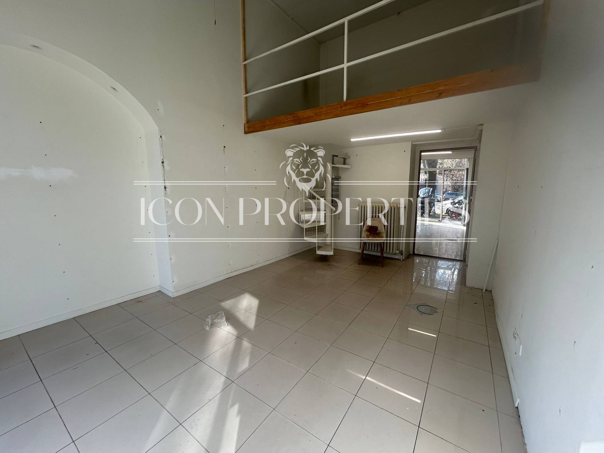 Negozio in affitto a Milano, Cairoli