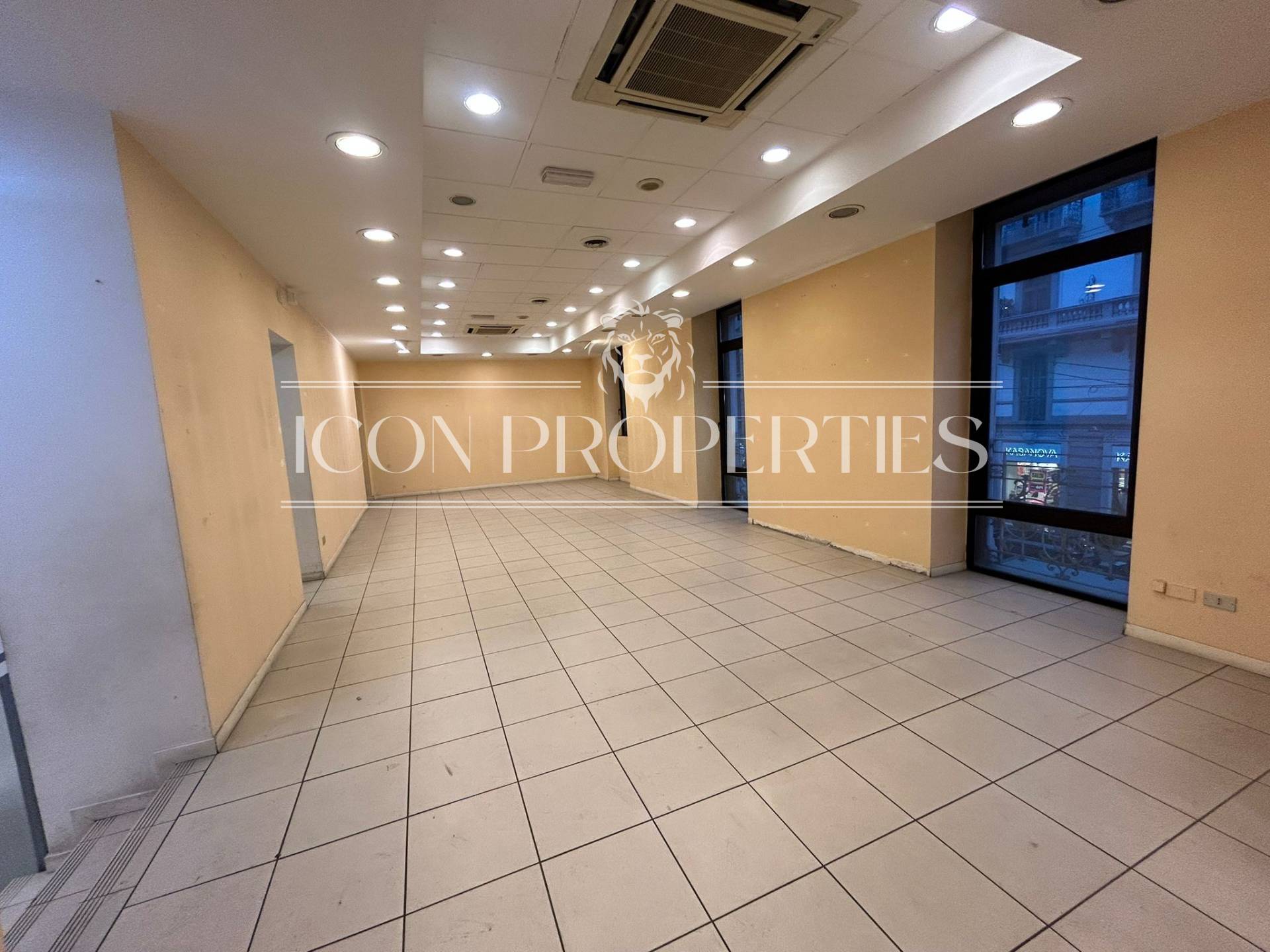 Negozio in affitto a Milano, Farini