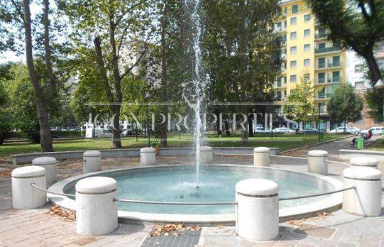 Negozio in affitto a Milano, Solari