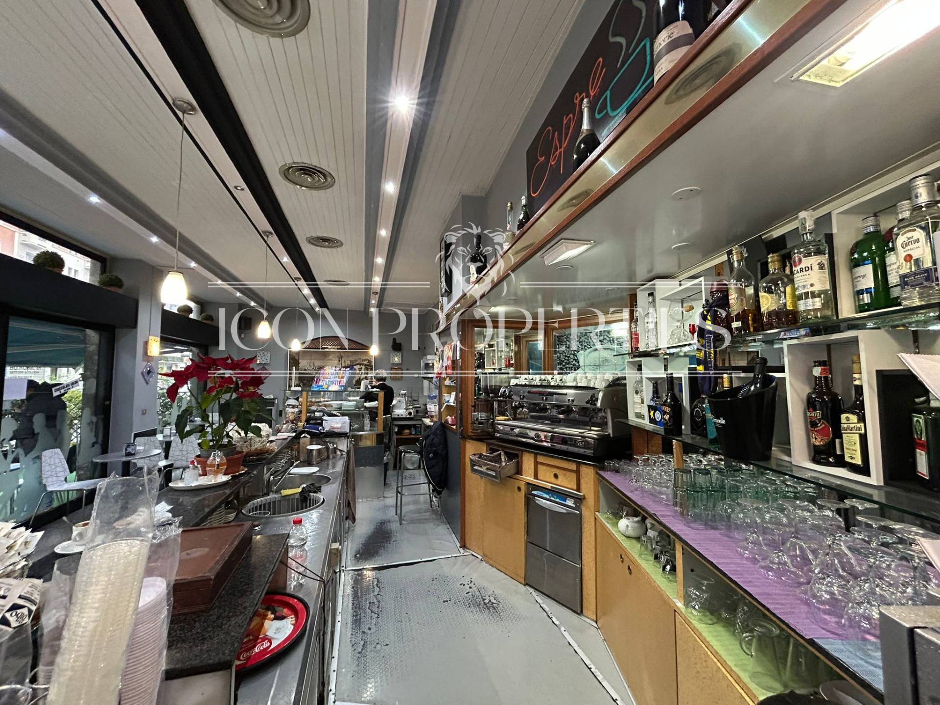 Negozio in affitto a Milano, Romolo