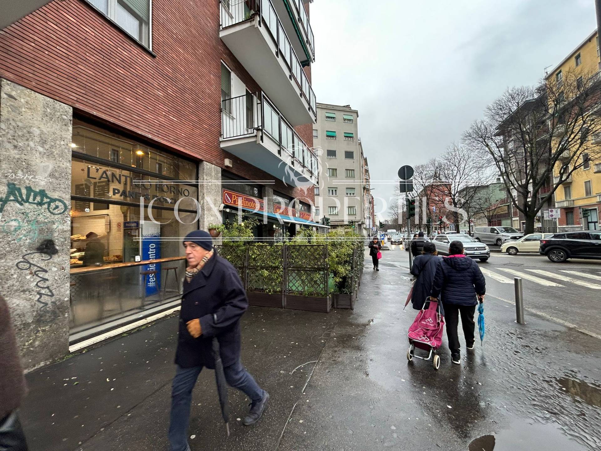 Negozio in affitto a Milano, Romolo