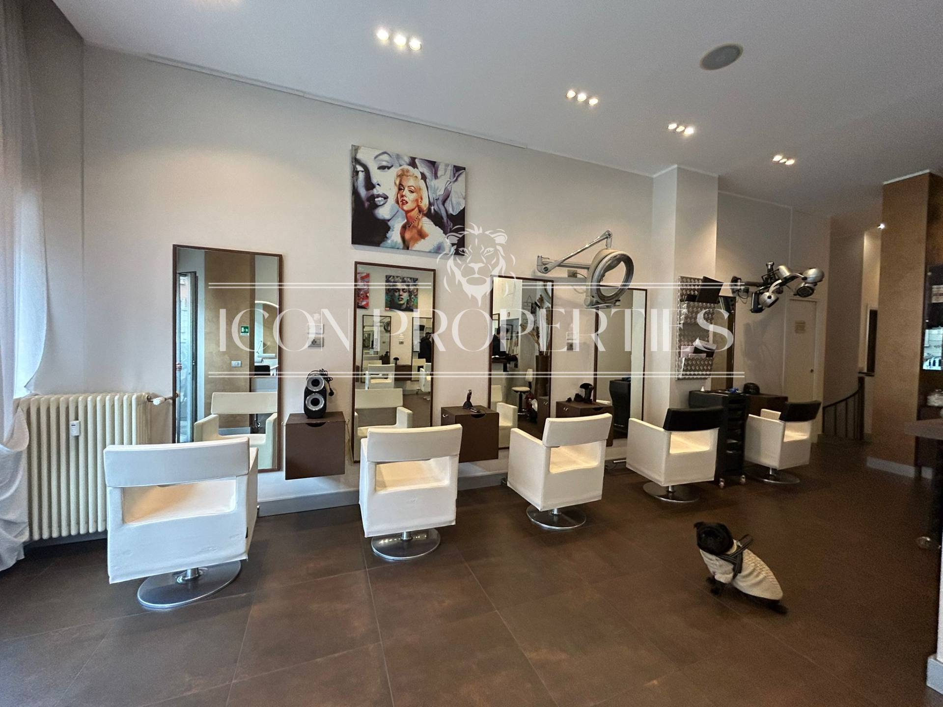 Negozio in affitto a Milano, Tortona