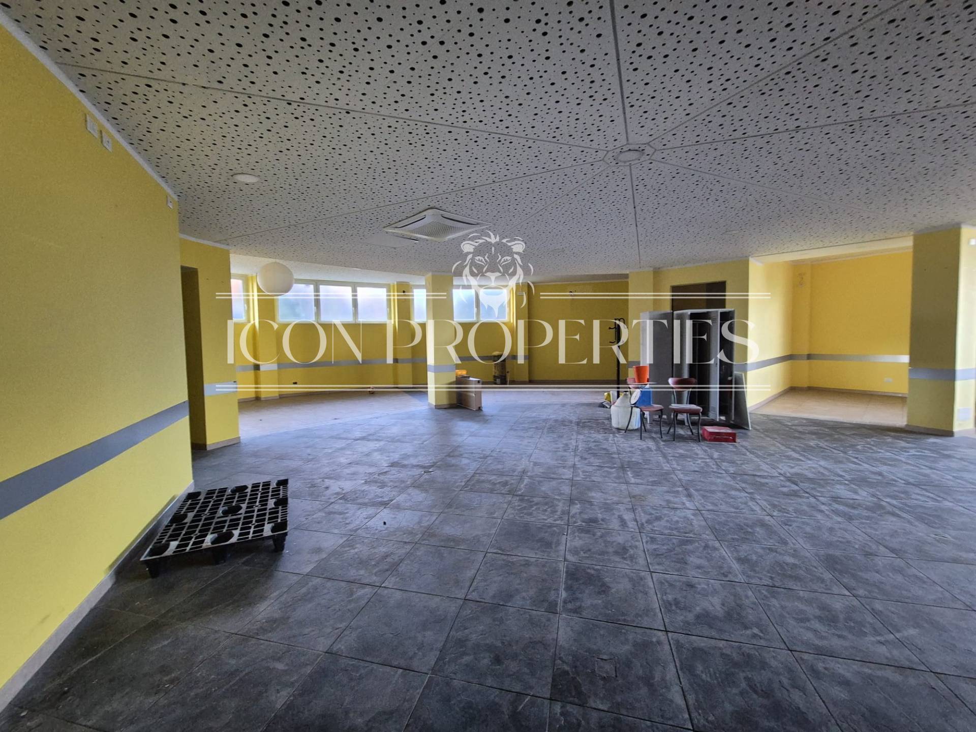 Negozio in affitto a Cornaredo