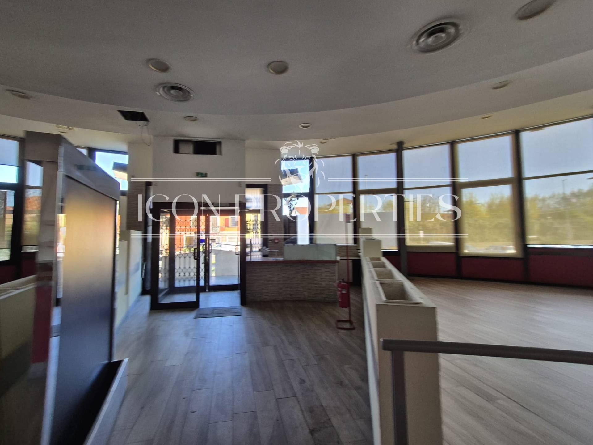 Negozio in affitto a Cornaredo