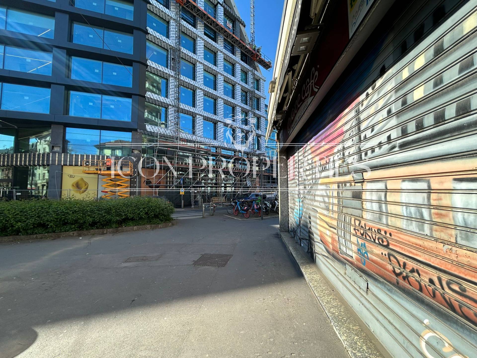 Negozio in vendita a Milano, Isola