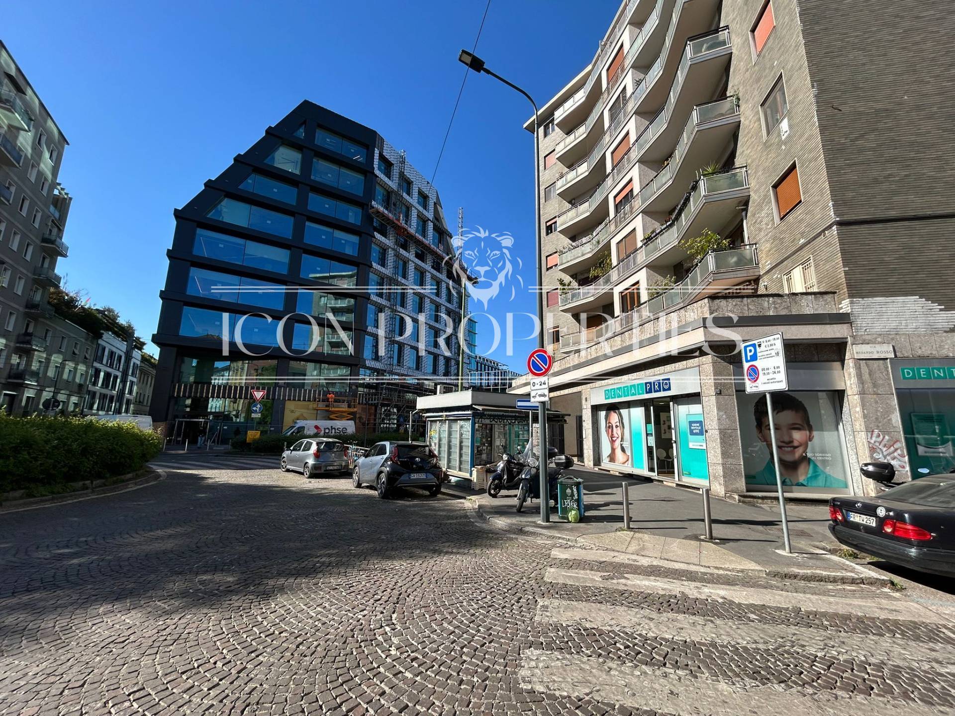 Negozio in vendita a Milano, Isola