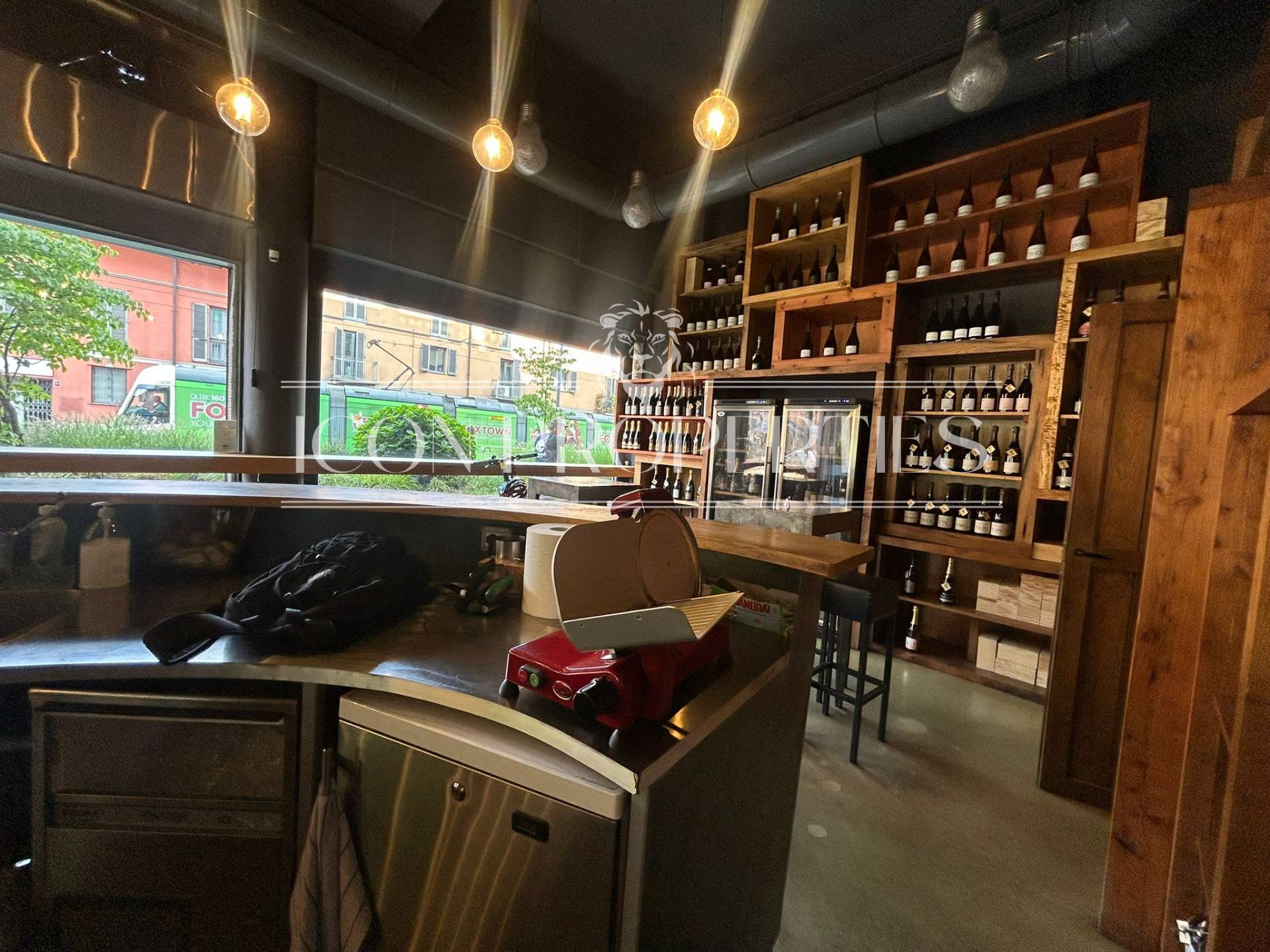 Negozio in affitto a Milano, Ripamonti