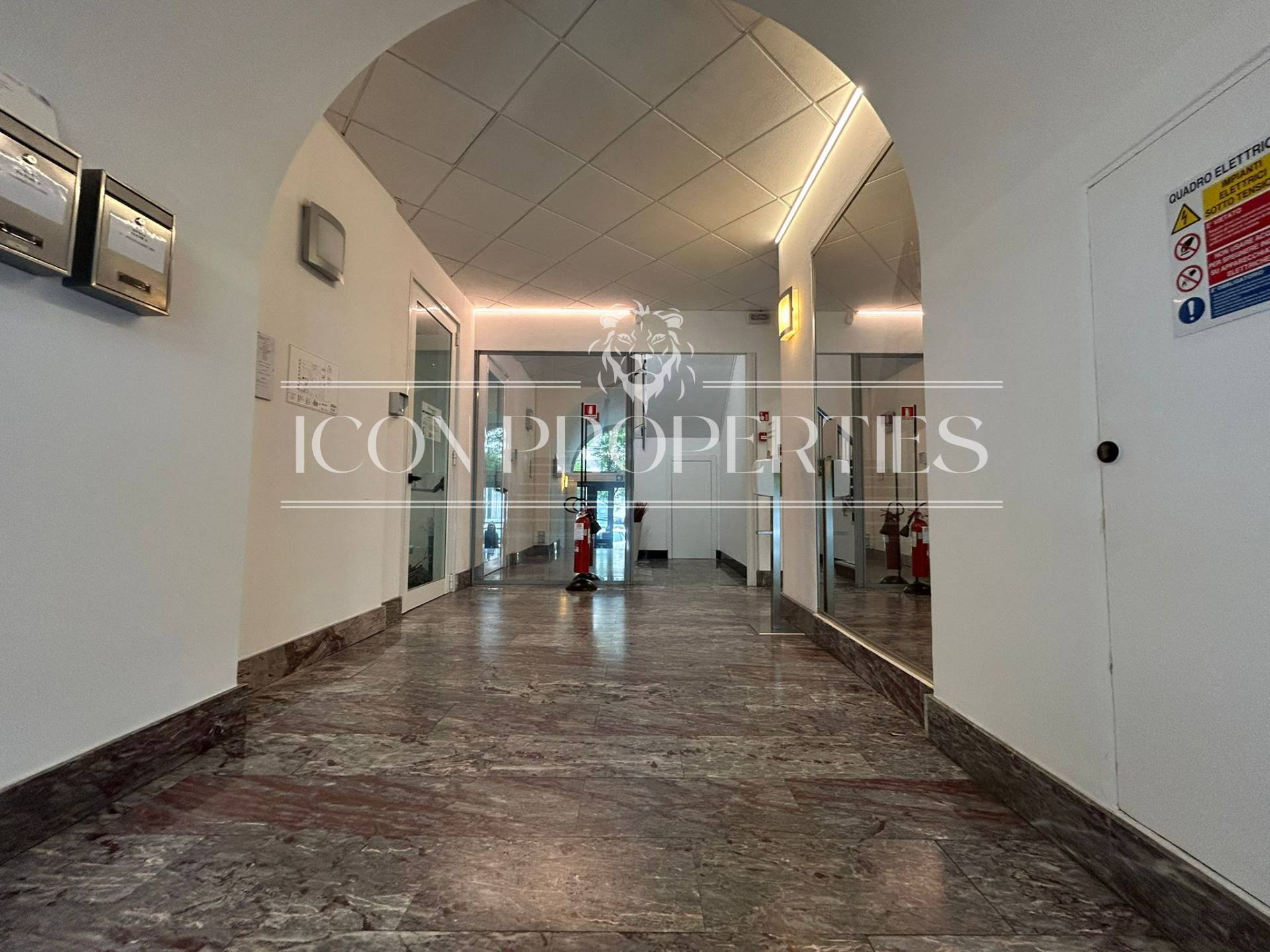Ufficio in affitto a Milano, Certosa