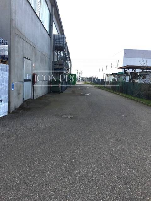 Capannone in affitto a Vercelli, Semicentro