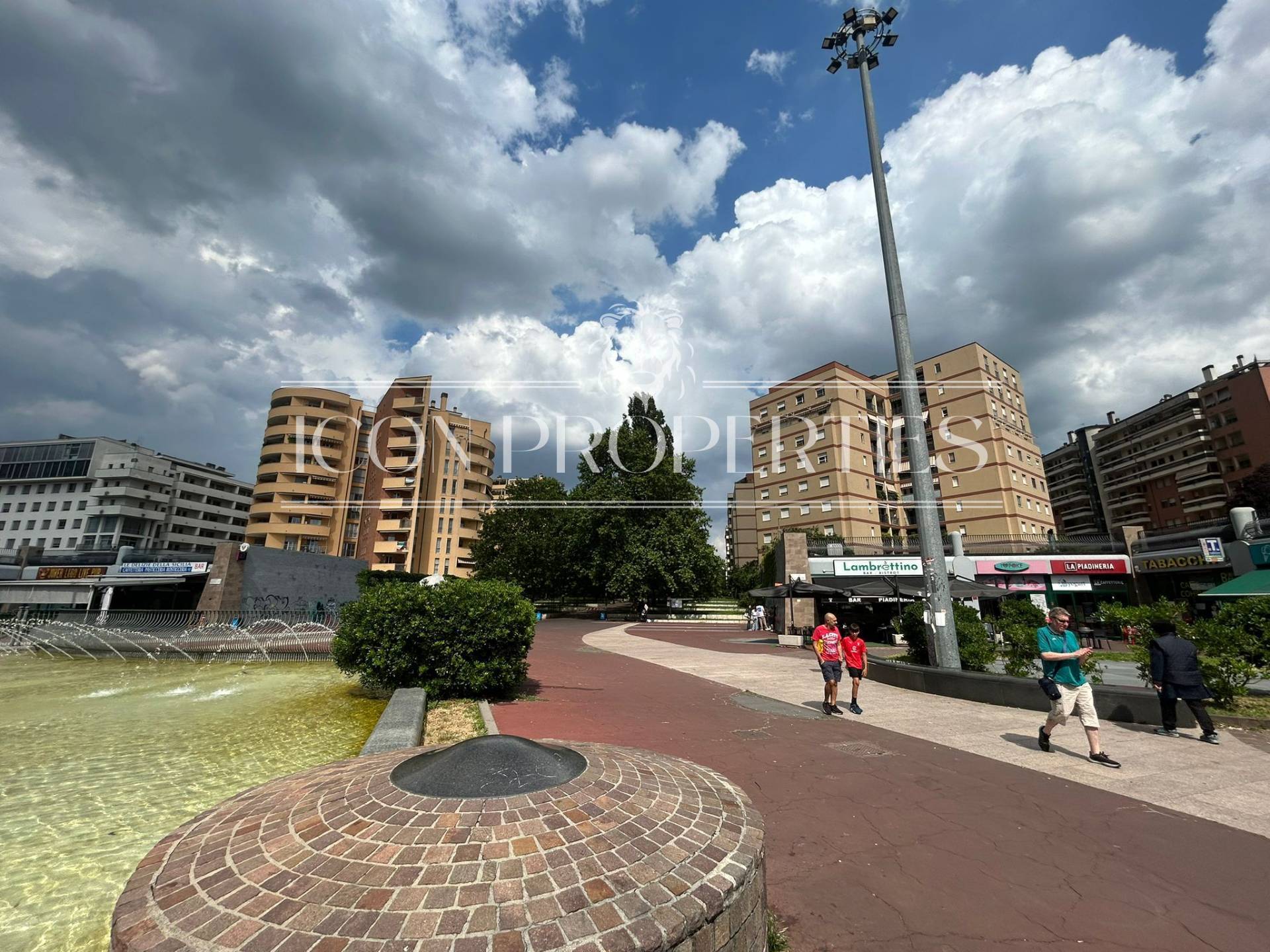 Negozio in affitto a Milano, Lambrate