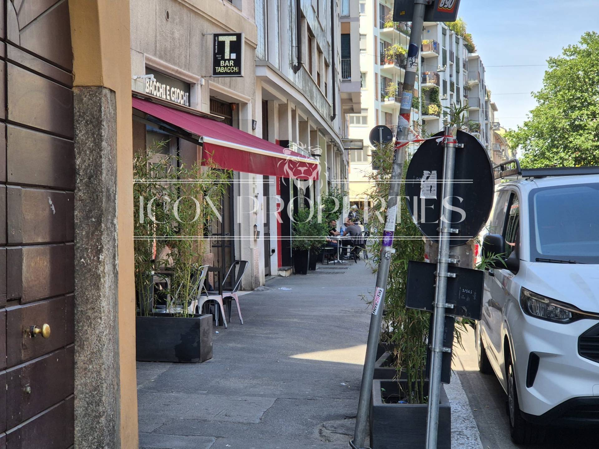 Negozio in vendita a Milano, Sempione