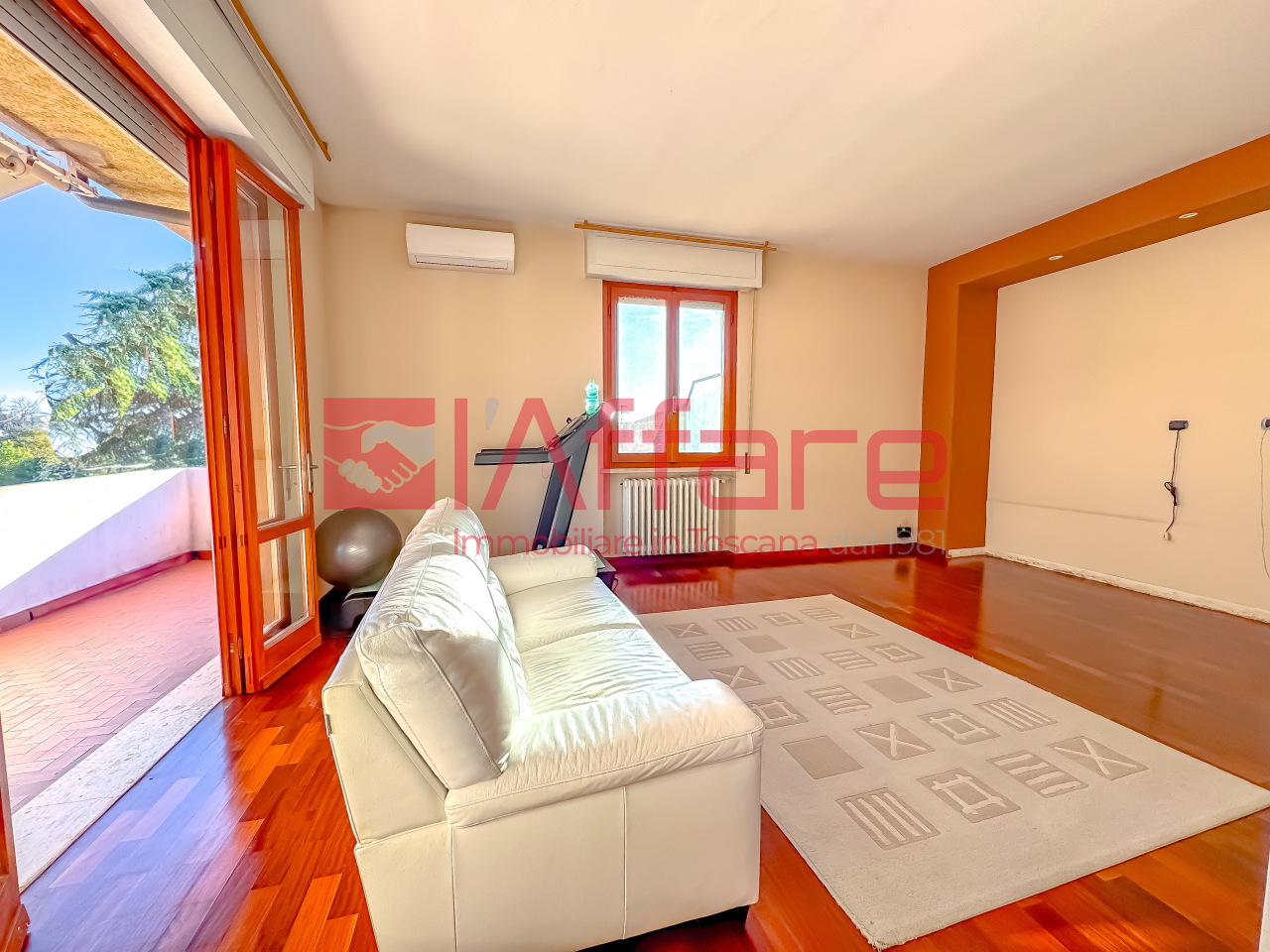 Attico con terrazzi a Buggiano