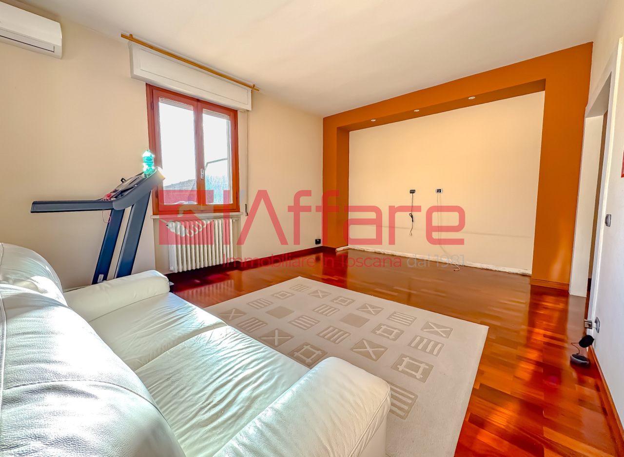 Attico con terrazzi a Buggiano