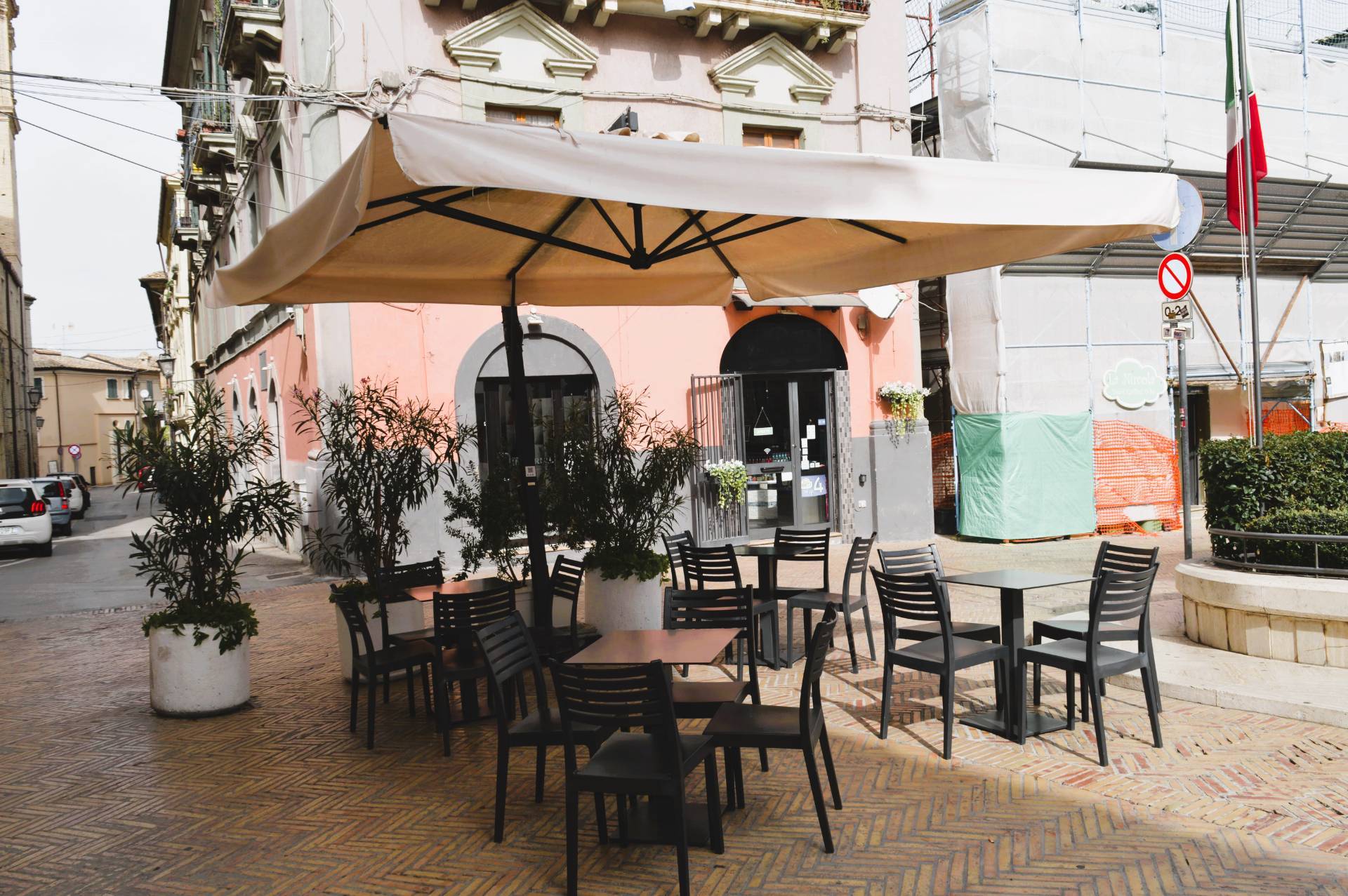 Locale commerciale in vendita a Vasto