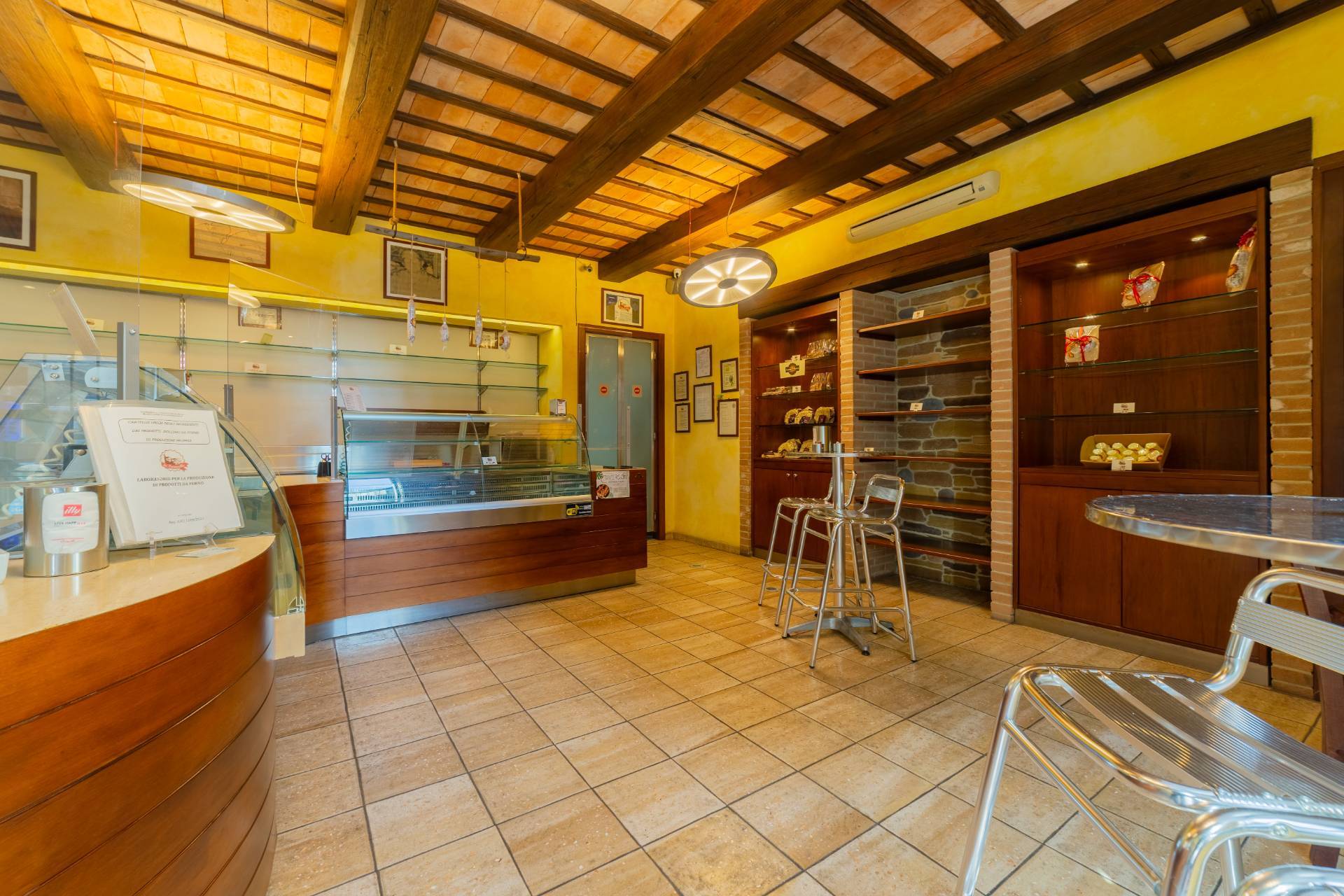 Locale commerciale + attivit in vendita a Vasto, Vasto Paese