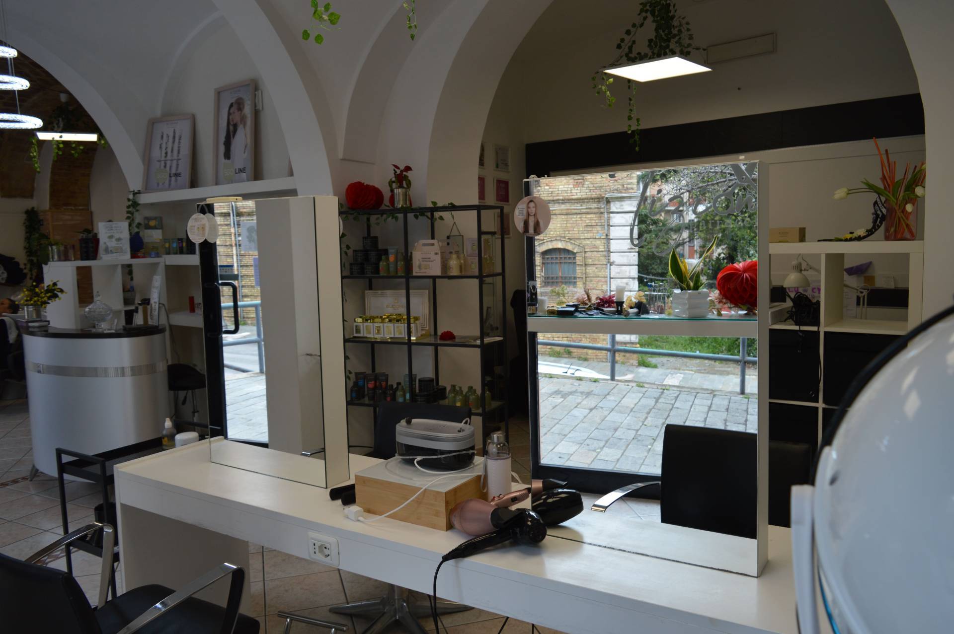 Locale commerciale in vendita a Vasto, Vasto Paese