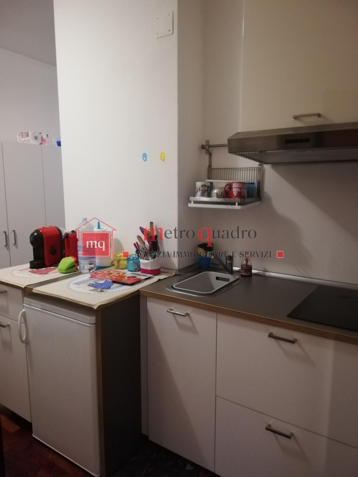 Monolocale arredato in affitto, Pisa santa maria