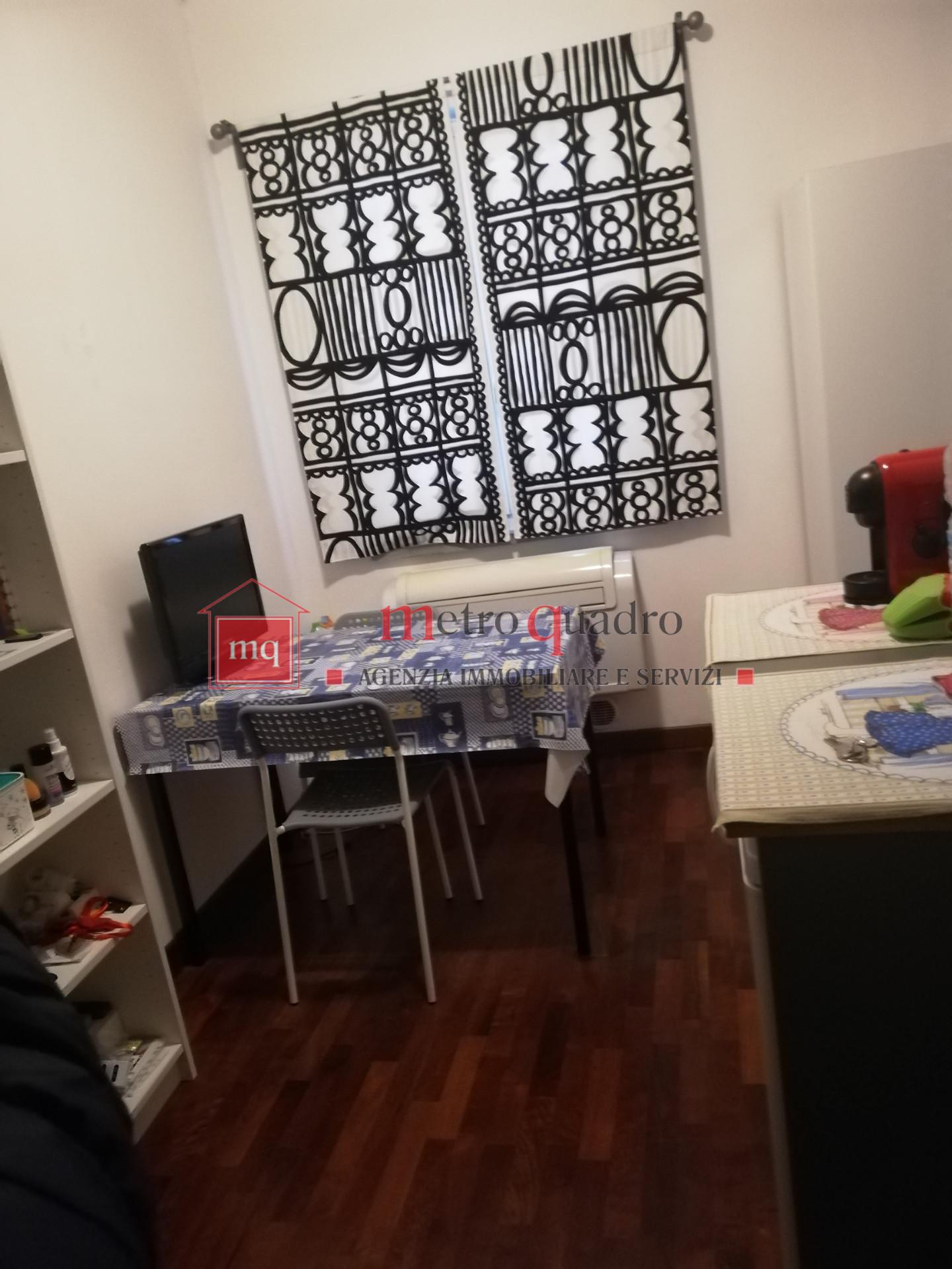 Monolocale arredato in affitto, Pisa santa maria