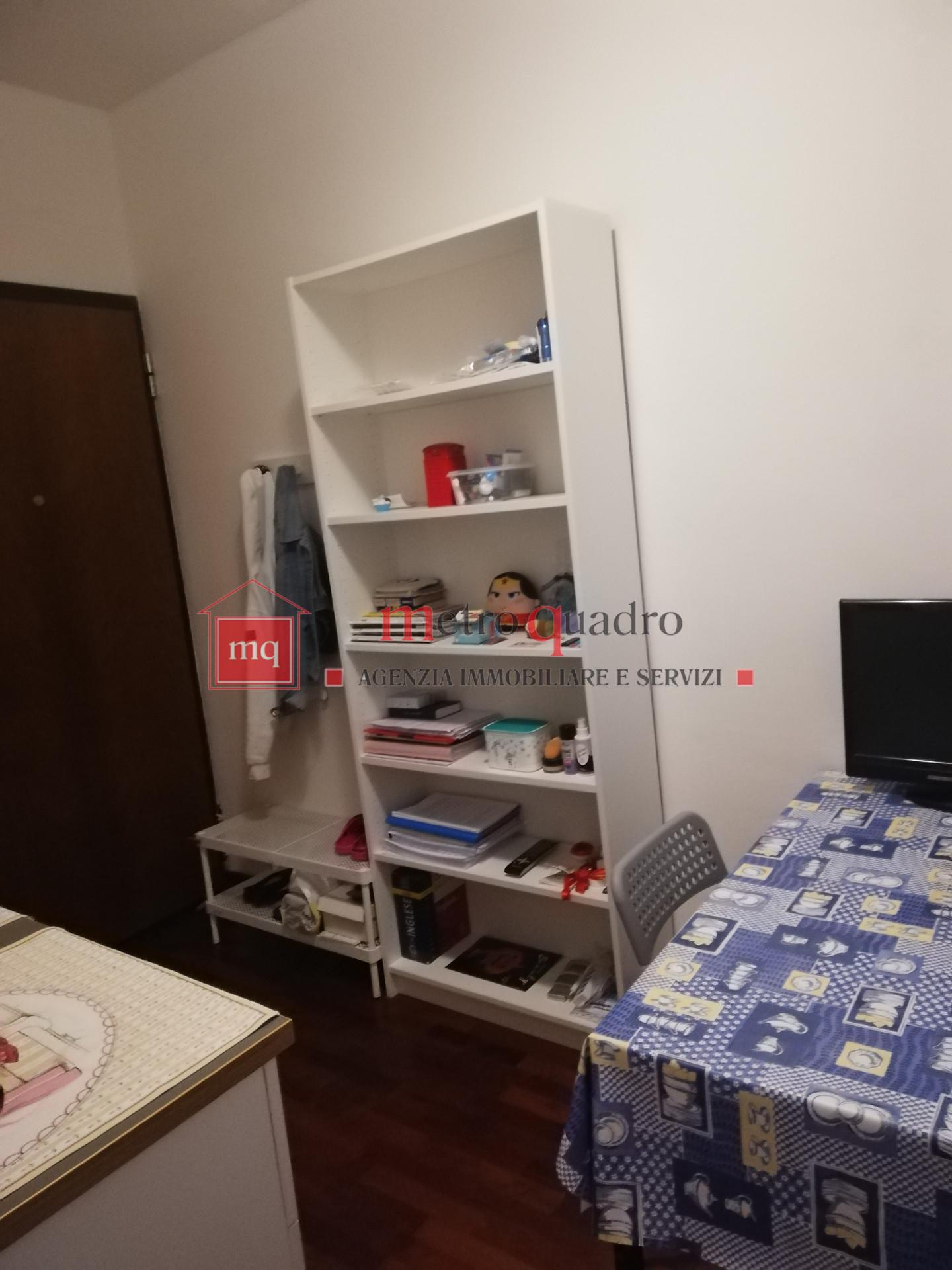 Monolocale arredato in affitto, Pisa santa maria