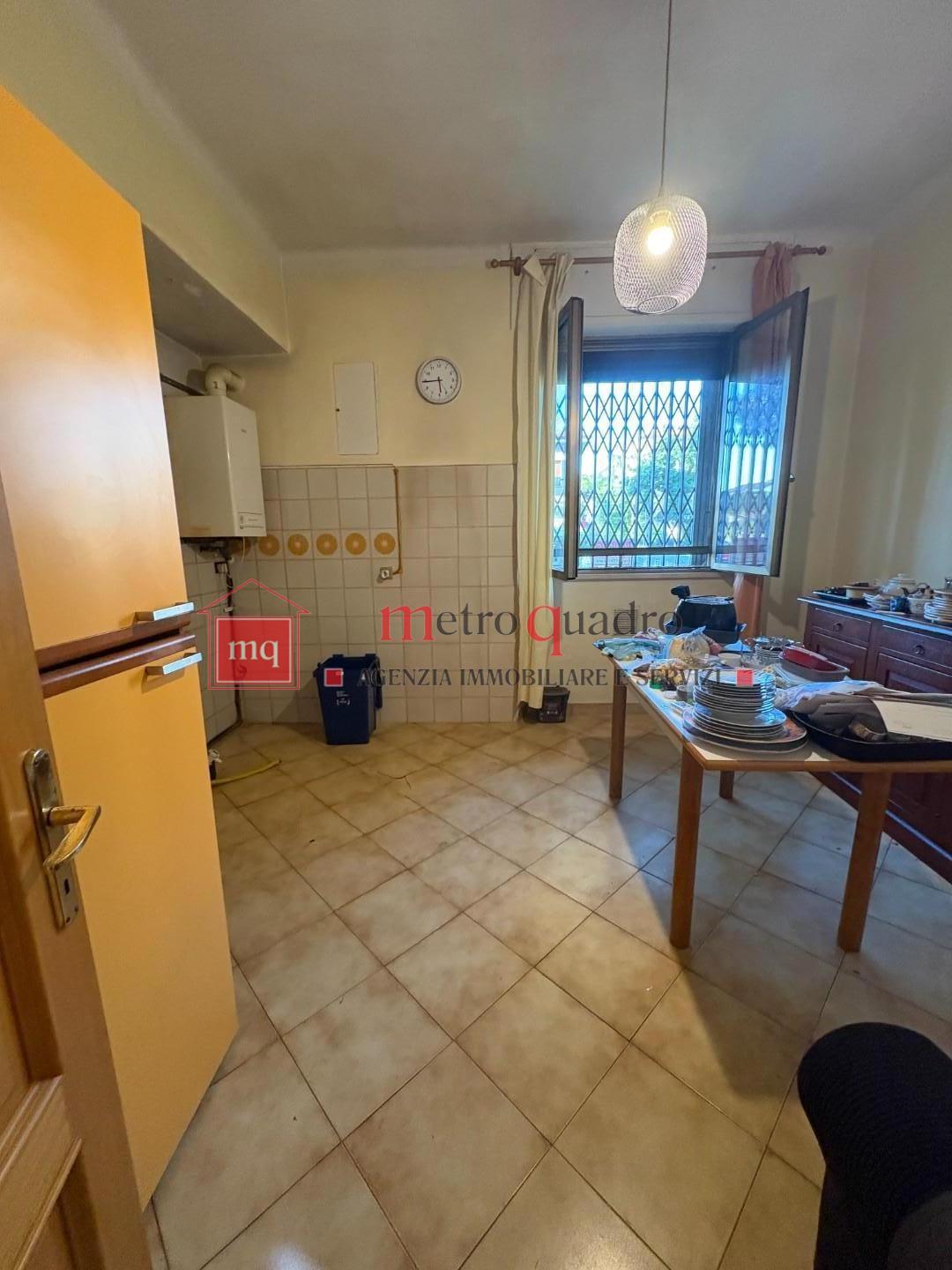 Trilocale da ristrutturare, Pisa porta a lucca