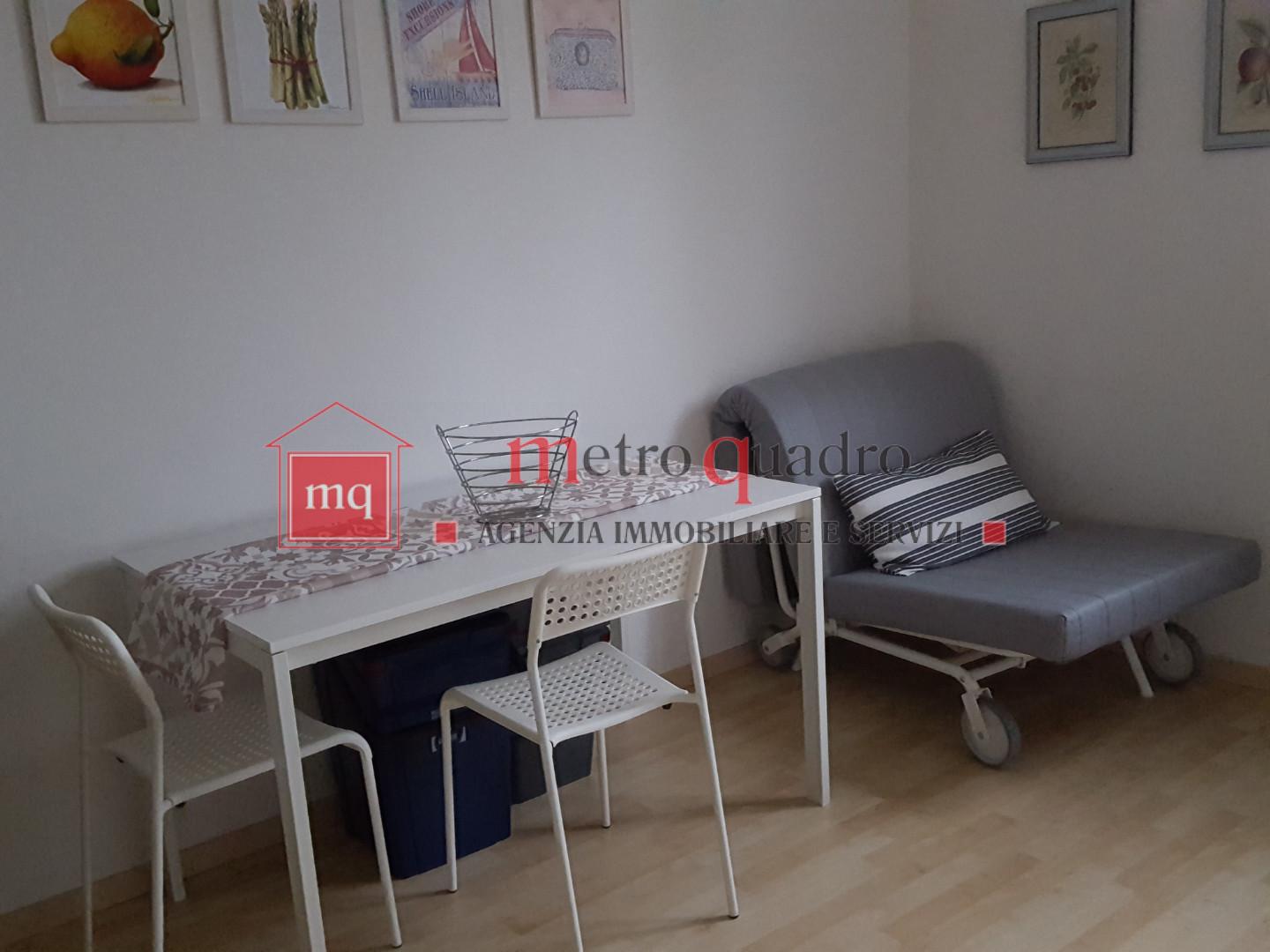 Bilocale arredato in affitto, Pisa santa maria