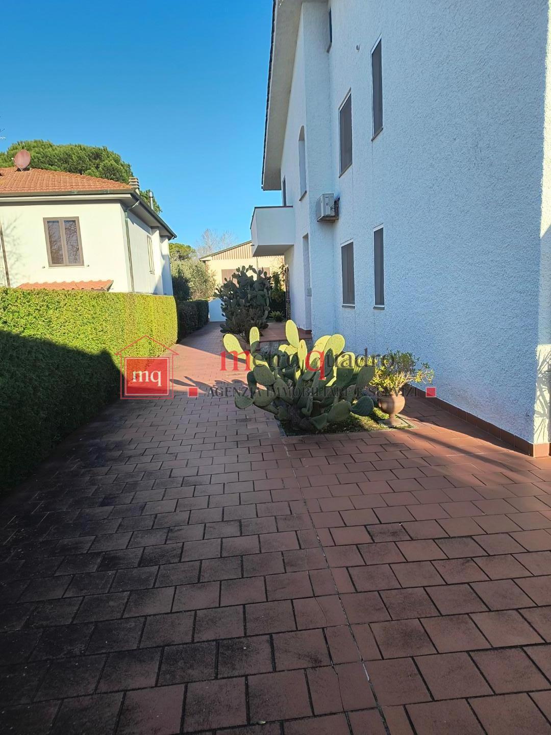 Villa con giardino, Pisa la vettola