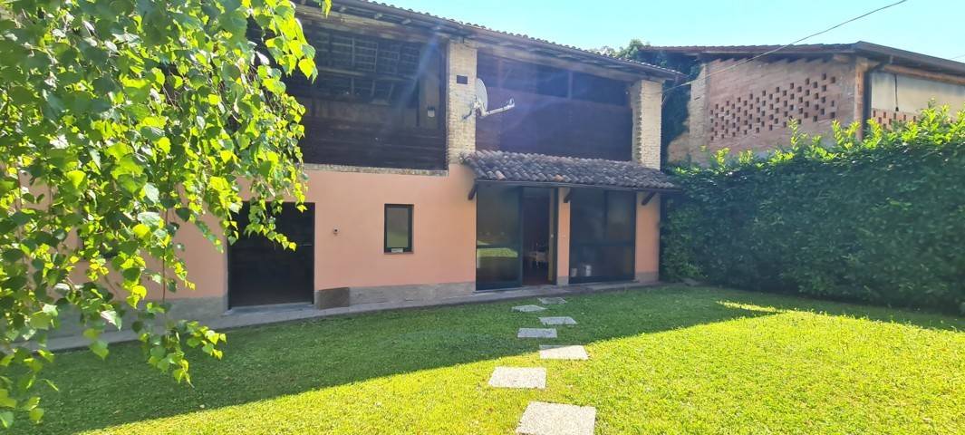 Casa singola in vendita a Montesegale