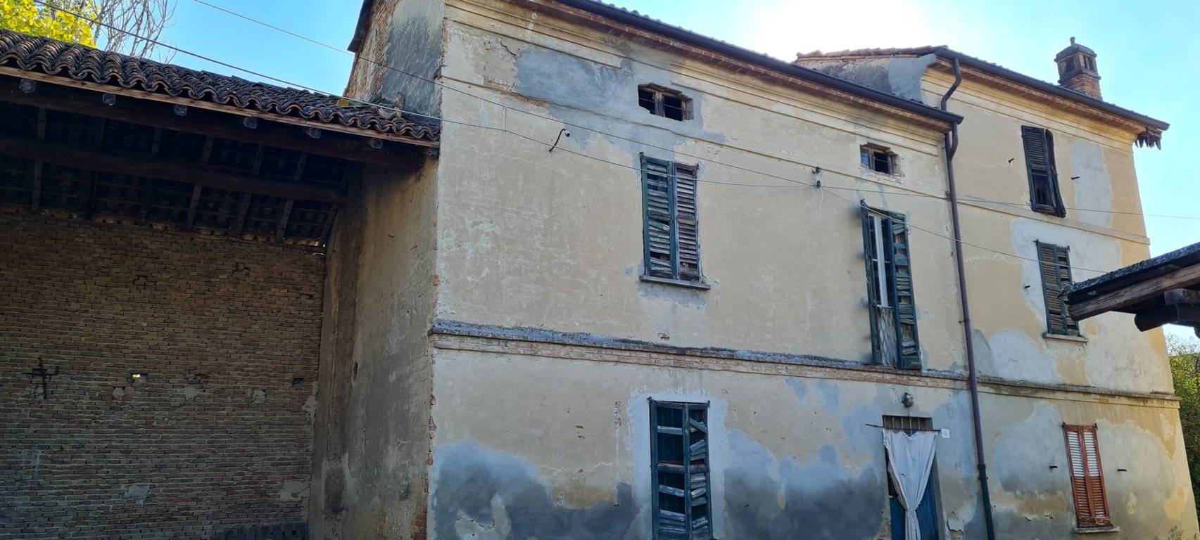Casa singola in vendita a Santa Giuletta
