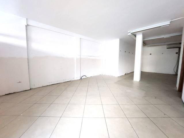 Locale commerciale in affitto a Casteggio