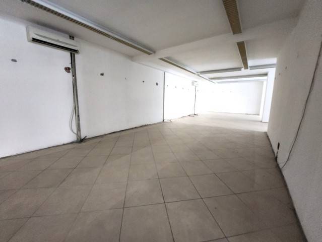 Locale commerciale in affitto a Casteggio