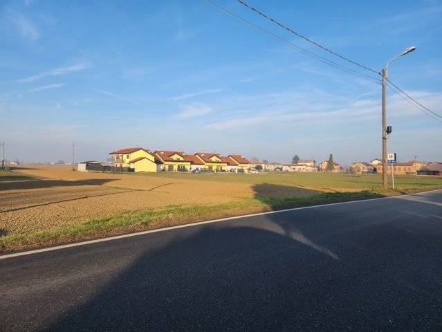 Terreno edificabile in vendita a Robecco Pavese